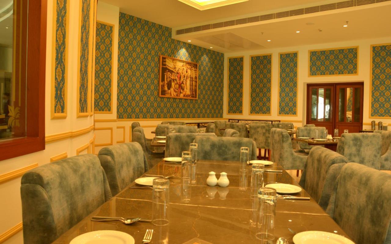 Hotel Chandela Khajurāho Екстериор снимка