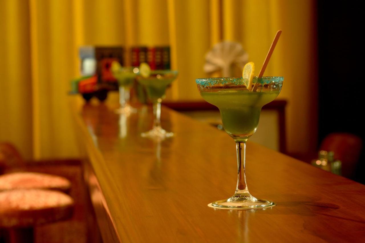 Hotel Chandela Khajurāho Екстериор снимка