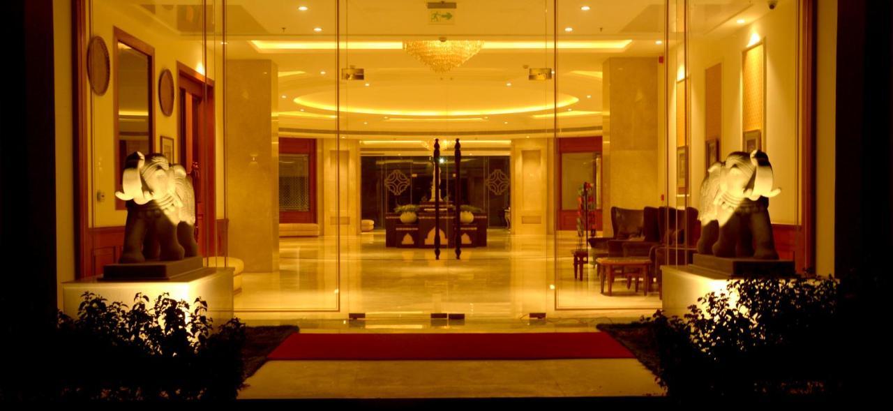 Hotel Chandela Khajurāho Екстериор снимка
