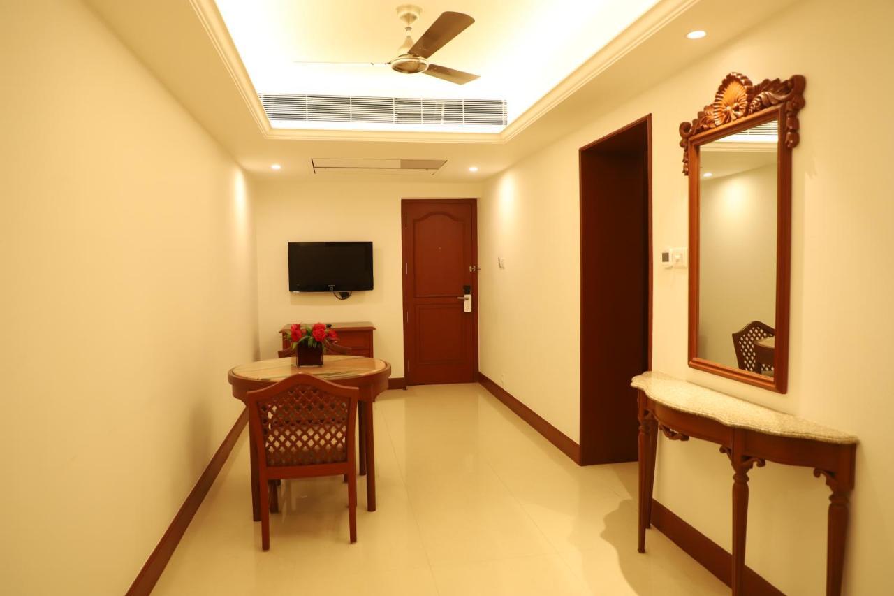 Hotel Chandela Khajurāho Екстериор снимка