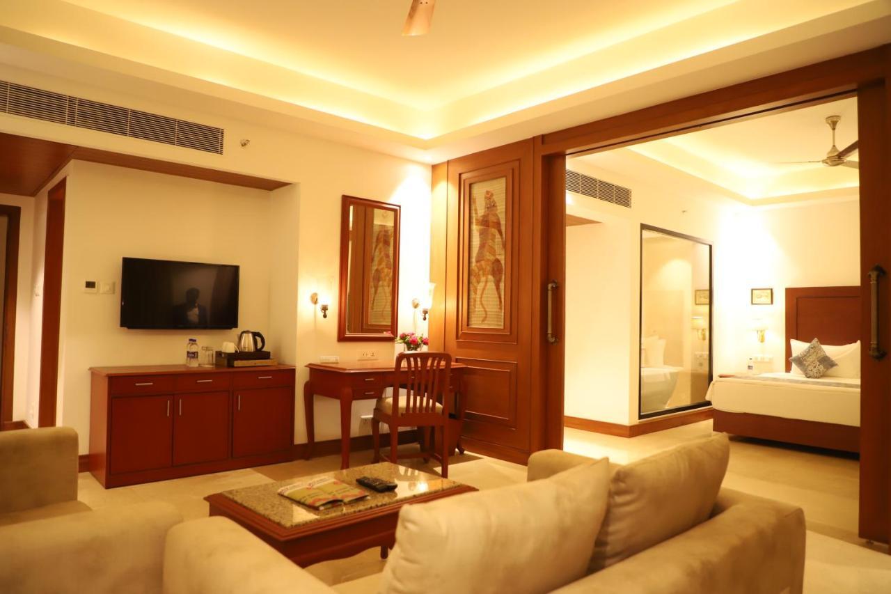 Hotel Chandela Khajurāho Екстериор снимка