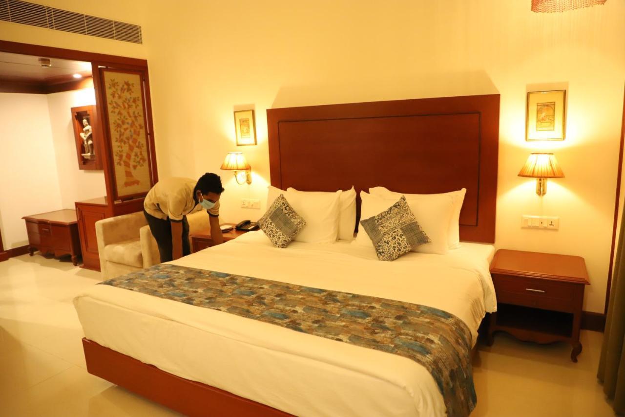 Hotel Chandela Khajurāho Екстериор снимка