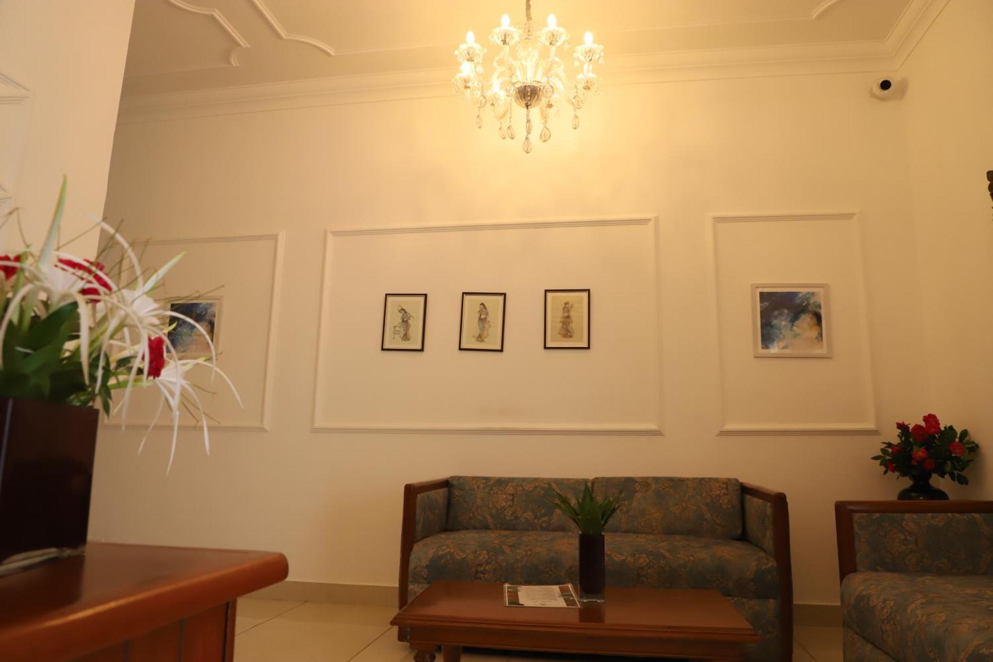 Hotel Chandela Khajurāho Екстериор снимка