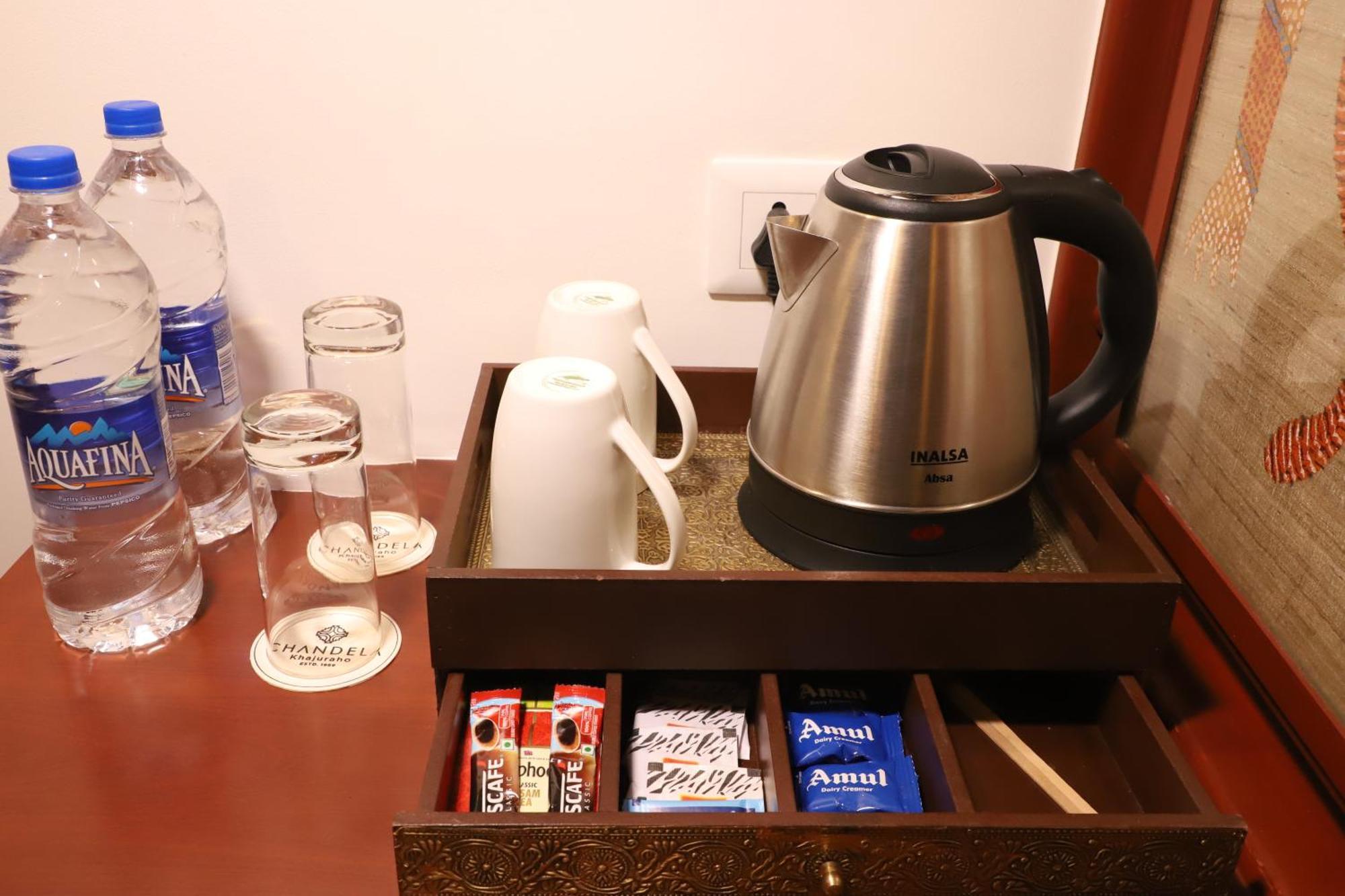 Hotel Chandela Khajurāho Екстериор снимка